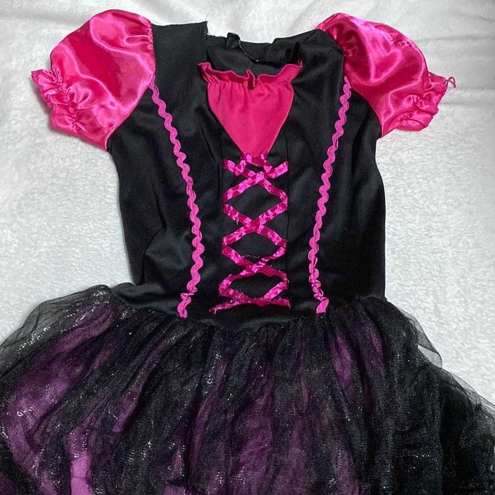 Costume dress